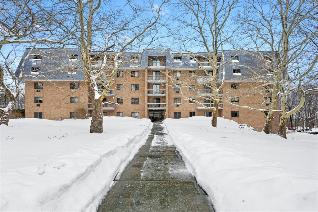 65 Commons Drive, Unit 506 Shrewsbury, MA 01545 - Photo 1 of 25