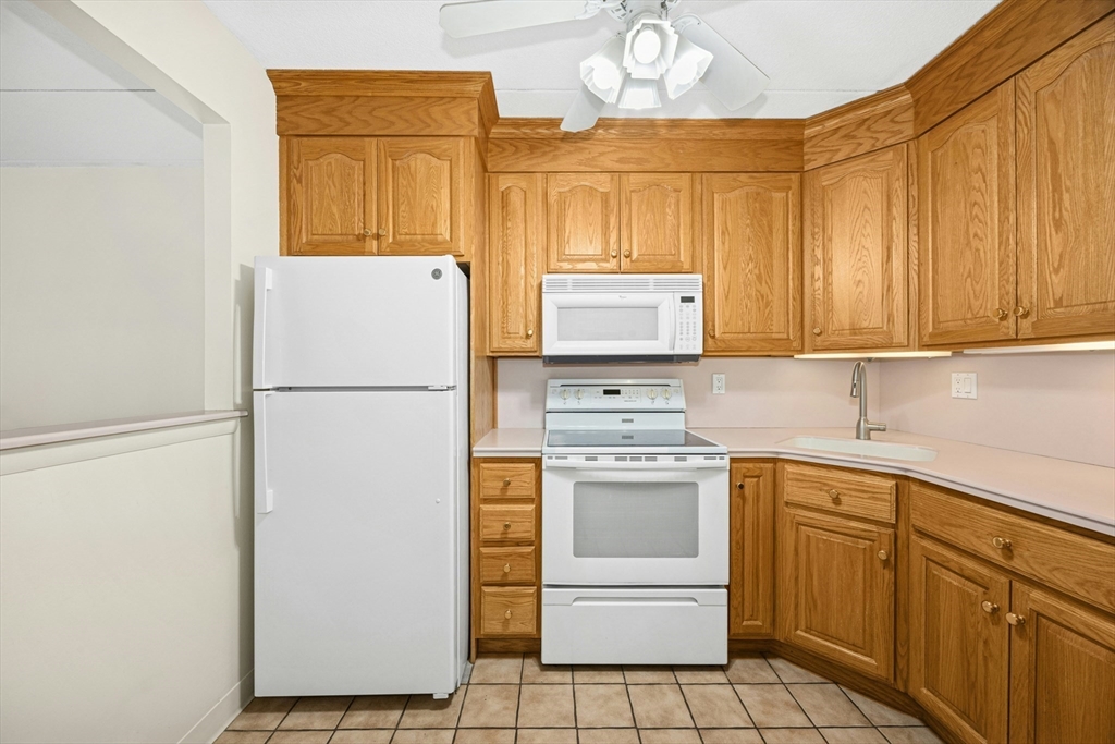 65 Commons Drive, Unit 506 Shrewsbury, MA 01545 - Photo 12 of 25