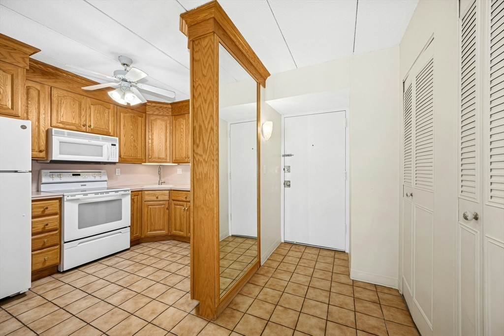 65 Commons Drive, Unit 506 Shrewsbury, MA 01545 - Photo 9 of 25