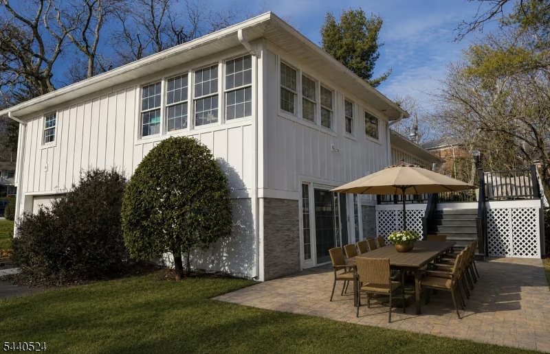 9 Crestview Court Montclair, NJ 07042 - Photo 1 of 24