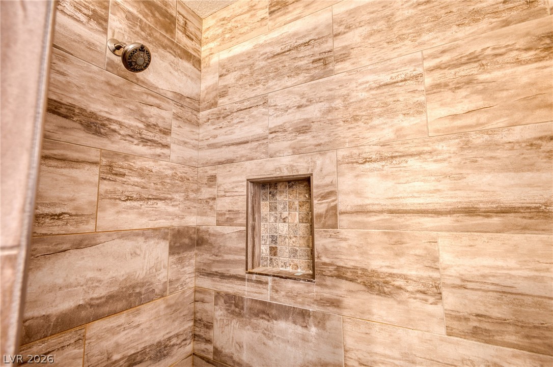 3048 South Soledad Drive Laughlin, NV 89029 - Photo 21 of 29 primary bathroom