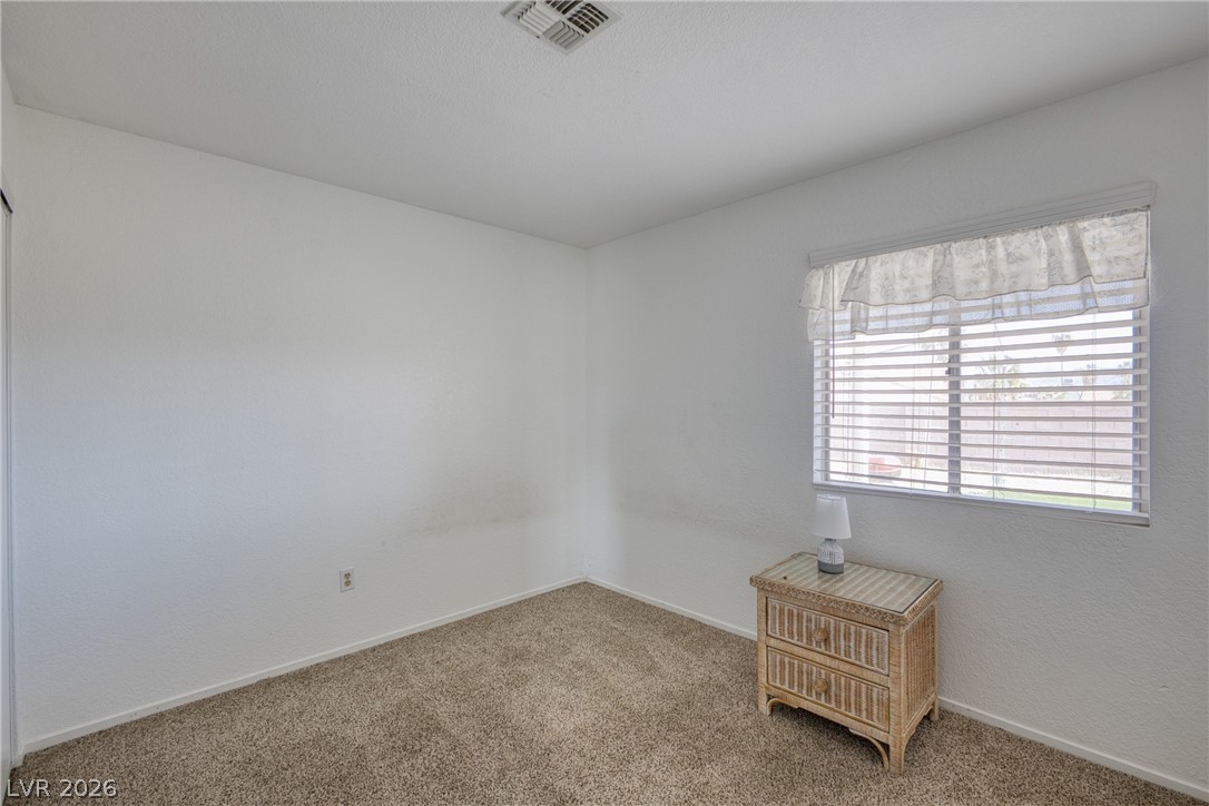3048 South Soledad Drive Laughlin, NV 89029 - Photo 25 of 29 Guest bedroom