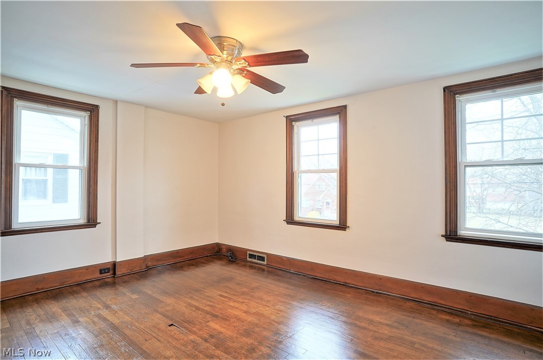 867 Meridian Street Akron, OH 44310 - Photo 19 of 33 Gallery Image 19