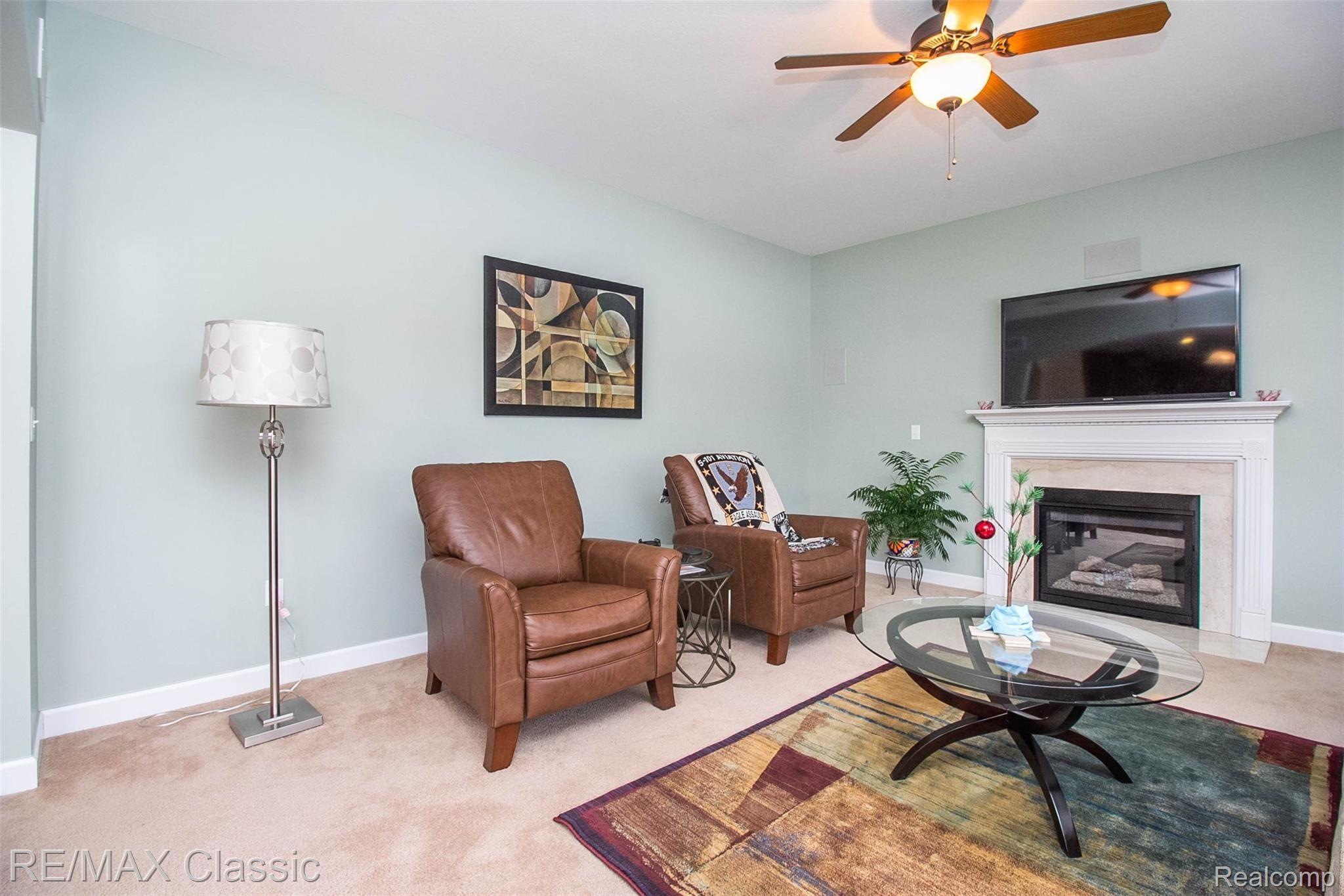 27135 Victoria Road Novi, MI 48374 - Photo 23 of 54 Family room view #2