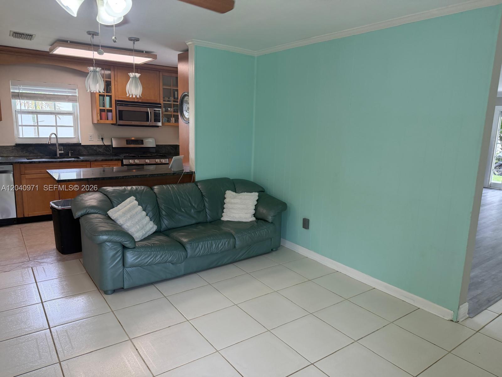 12551 Southwest 35th Street Miami, FL 33175 - Photo 12 of 55
