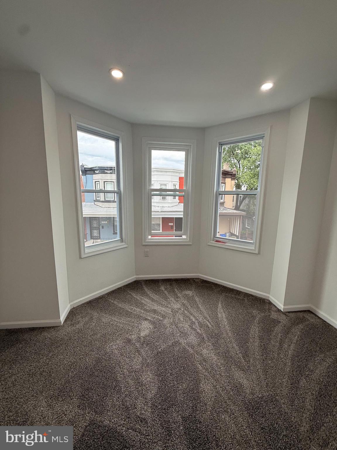 2124 Shields Street Philadelphia, PA 19142 - Photo 7 of 18 Main bedroom front of home with bay window