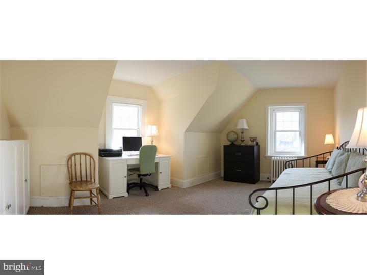 6410 Sherwood Road Philadelphia, PA 19151 - Photo 17 of 19 Gallery Image 17