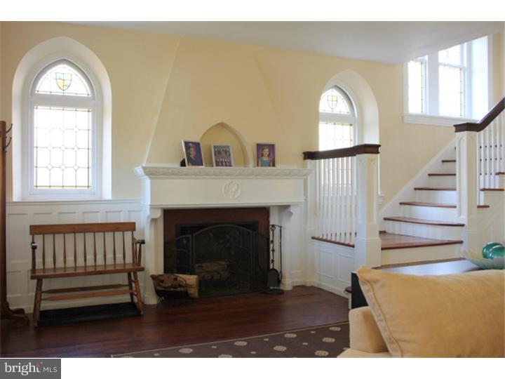 6410 Sherwood Road Philadelphia, PA 19151 - Photo 3 of 19 Gallery Image 3