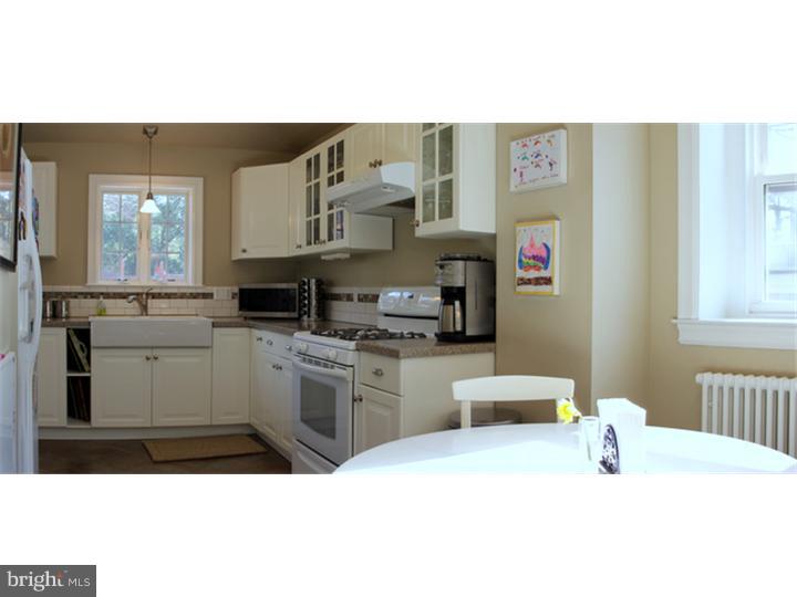 6410 Sherwood Road Philadelphia, PA 19151 - Photo 8 of 19 Kitchen