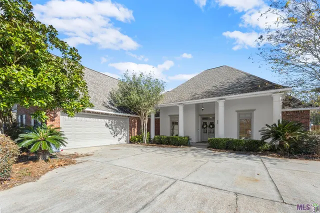 $499,999 | 8510 Ormand Drive, Zachary, LA 70791