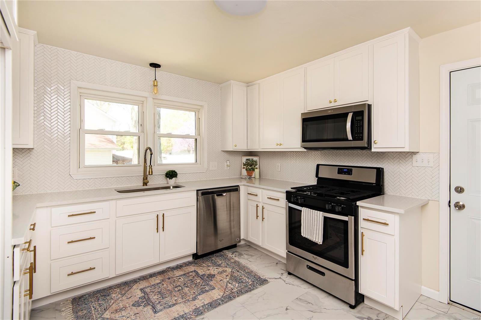 4720 Mattis Road St. Louis, MO 63128 - Photo 12 of 52 Gallery Image 12