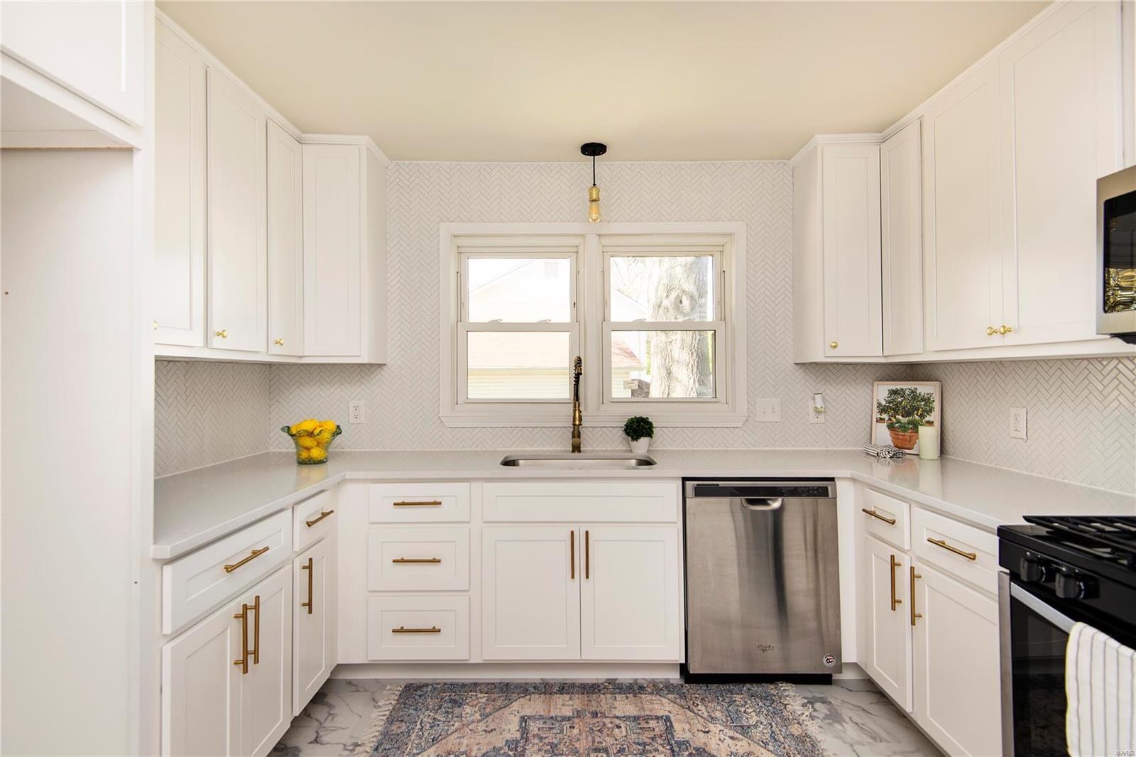 4720 Mattis Road St. Louis, MO 63128 - Photo 13 of 52 Gallery Image 13
