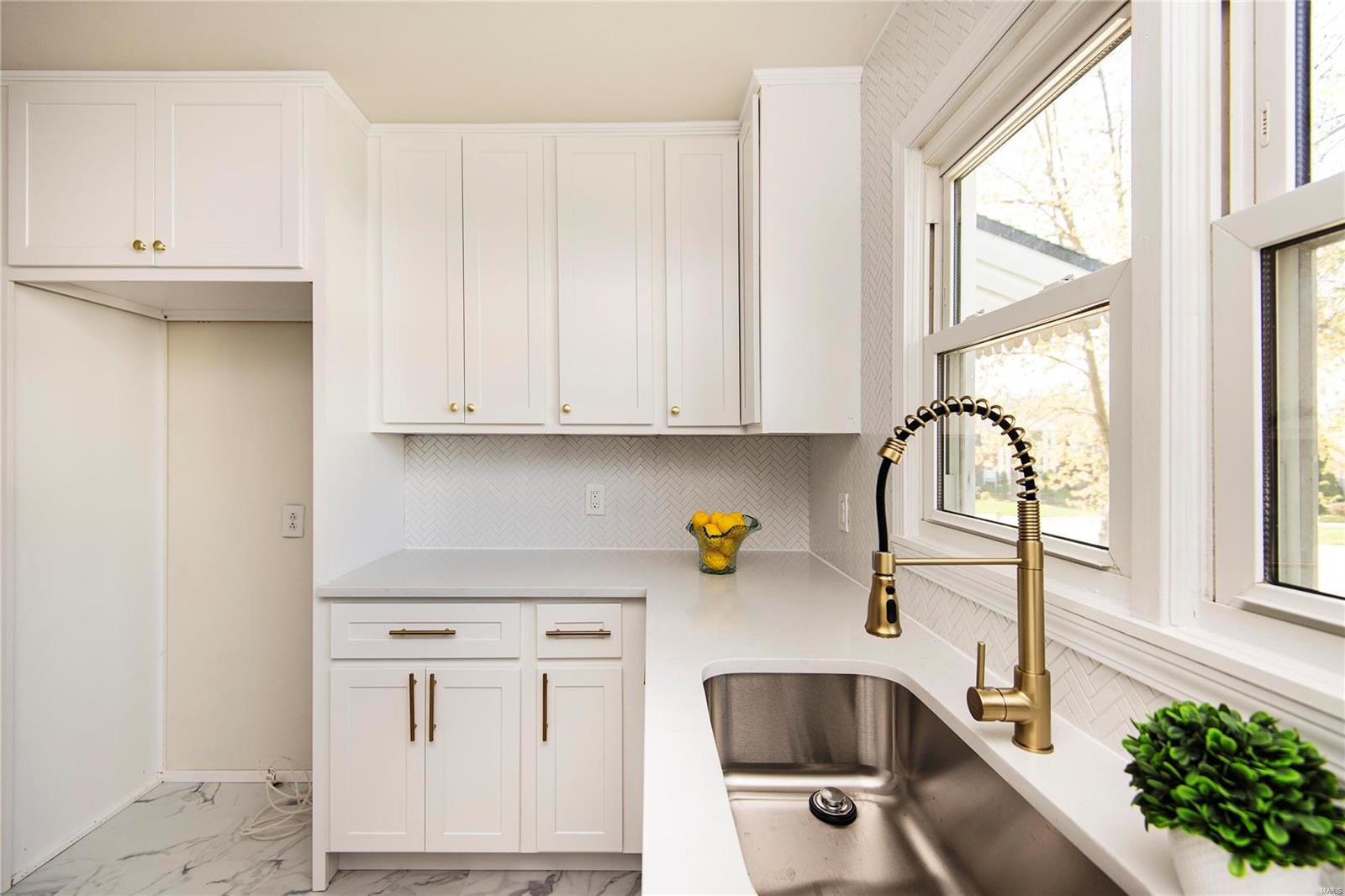 4720 Mattis Road St. Louis, MO 63128 - Photo 16 of 52 Gallery Image 16