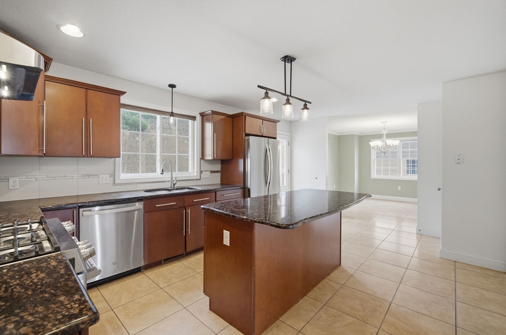70 Hartwick Street Springfield, MA 01108 - Photo 7 of 41 Gallery Image 7