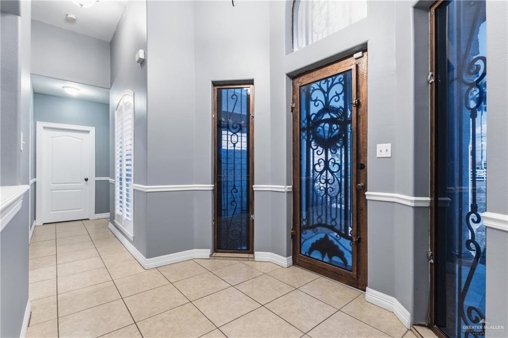 22602 Rio Rancho Road Harlingen, TX 78552 - Photo 4 of 26 a view of an entryway door