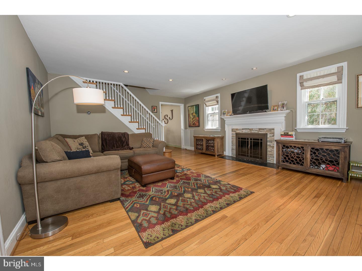 243 Crosshill Road Wynnewood, PA 19096 - Photo 2 of 7 Living Room