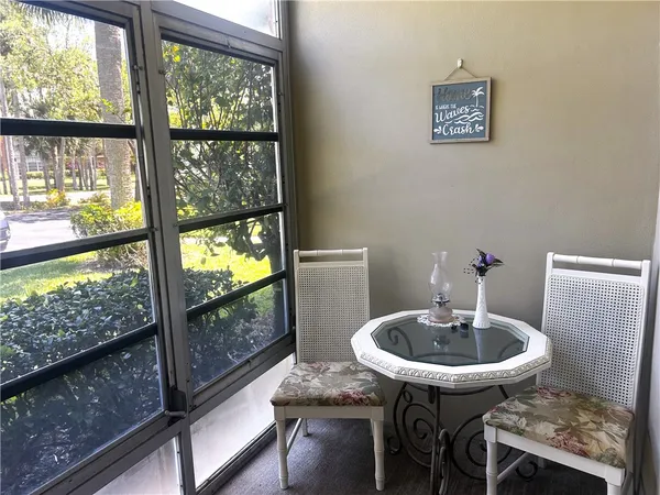 $1,300 | 15 Vista Gdns Trail, Unit 104, Vero Beach, FL 32962