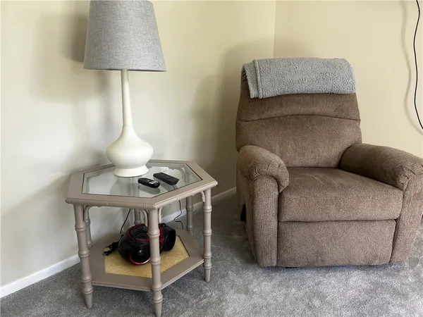 $1,300 | 15 Vista Gdns Trail, Unit 104, Vero Beach, FL 32962