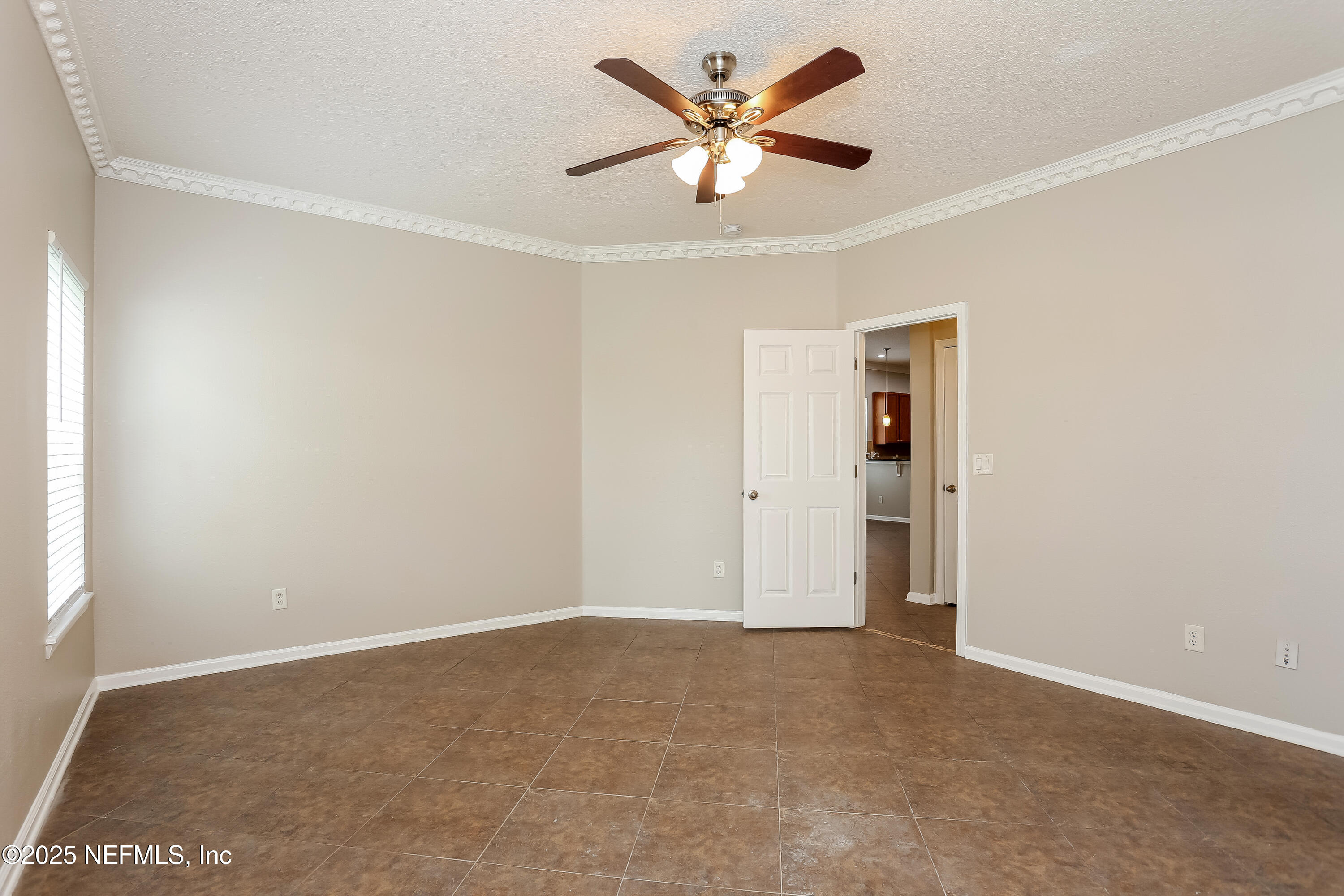 15808 Spotted Saddle Circle Jacksonville, FL 32218 - Photo 13 of 18 a view of an empty room