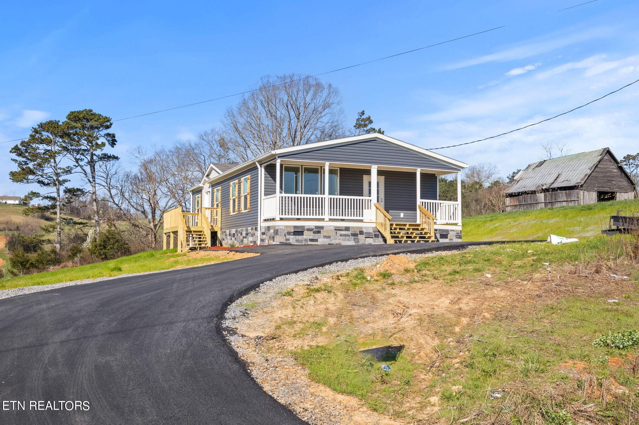 1354 Howell River Road Rutledge, TN 37861 - Photo 3 of 26