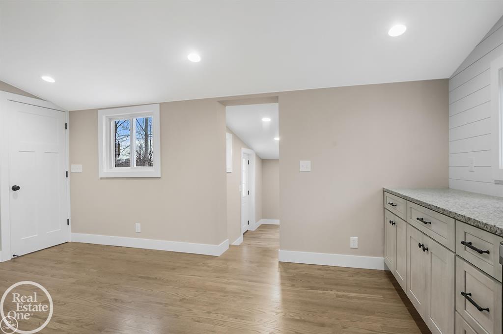 8894 Arnold Road Fair Haven, MI 48023 - Photo 11 of 33