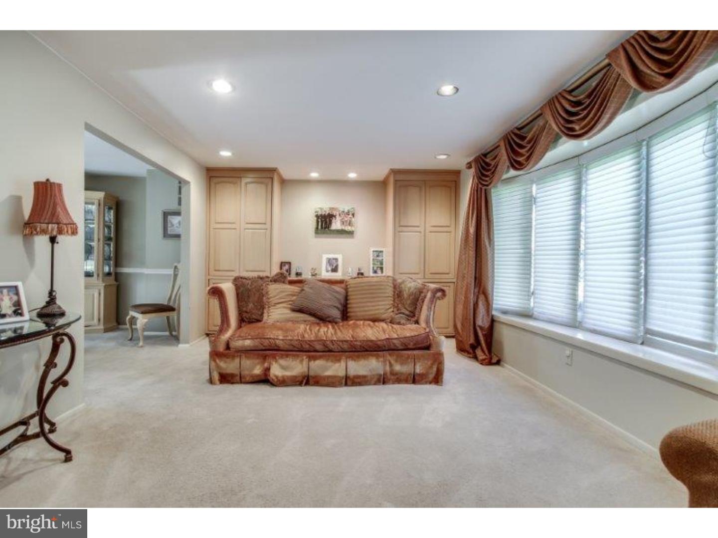 117 Capella Road Sewell, NJ 08080 - Photo 5 of 25 Living Room