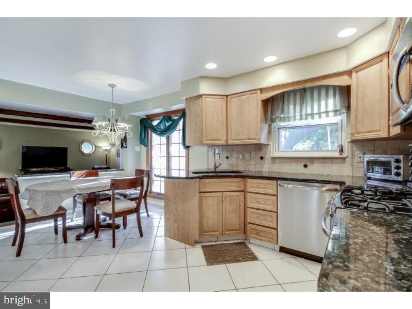 117 Capella Road Sewell, NJ 08080 - Photo 10 of 25 Kitchen