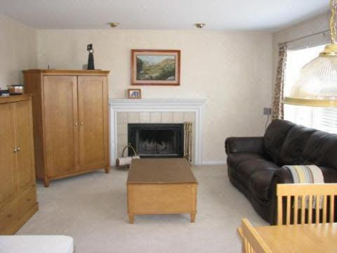 3655 Normandy Drive Rochester, MI 48306 - Photo 4 of 12 630831-3.JPG