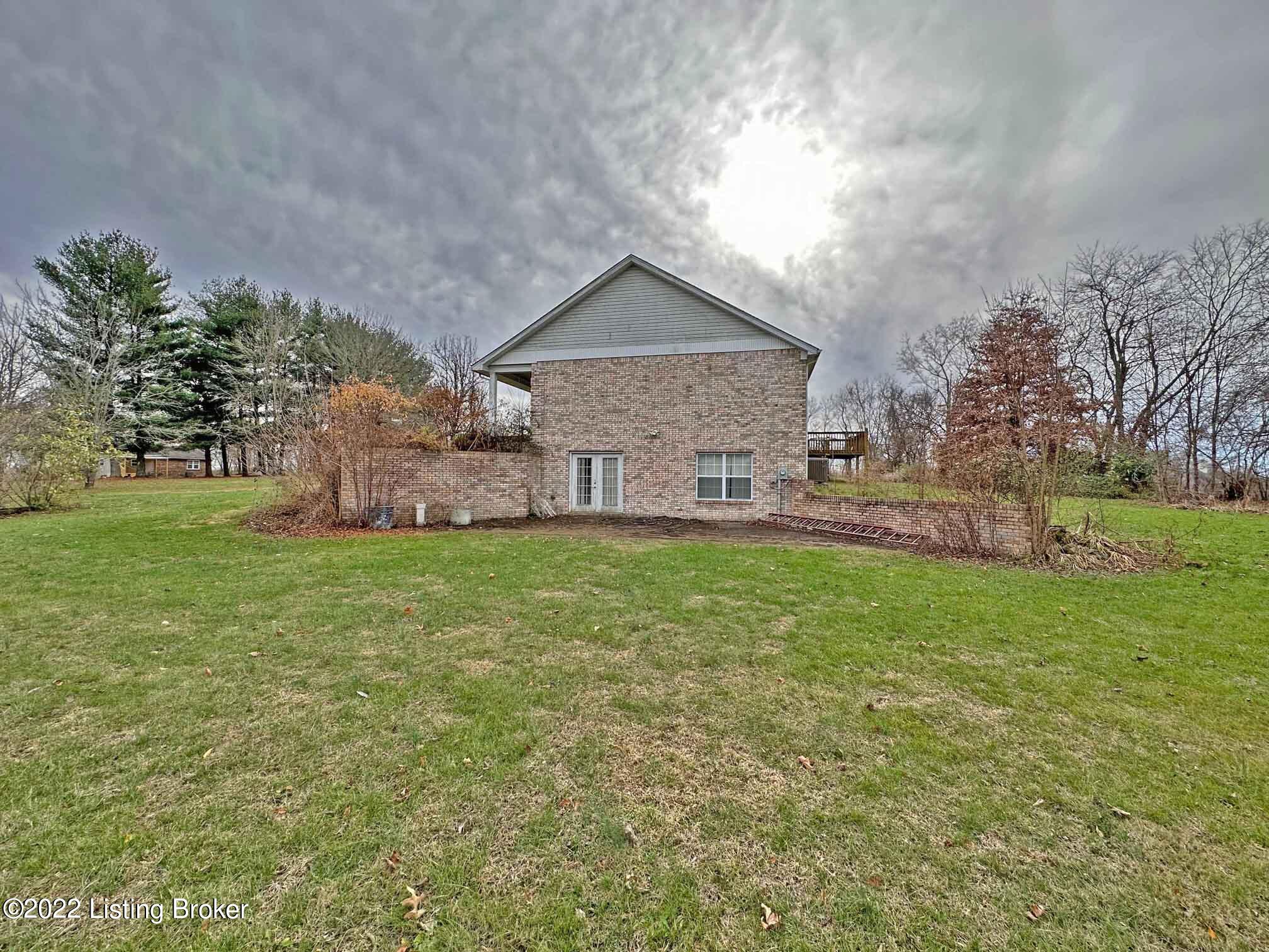 331 Figgs Store Road Shelbyville, KY 40065 - Photo 24 of 25 Side View of Home