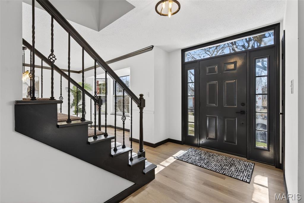 3151 Olde Post Road St. Louis, MO 63129 - Photo 4 of 60