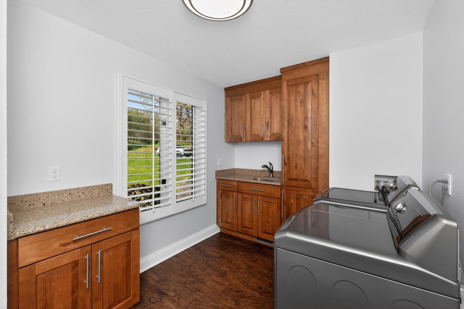 10436 Kings Point Drive Three Rivers, MI 49093 - Photo 20 of 62 10436 Kings Point Dr Three-large-024-003