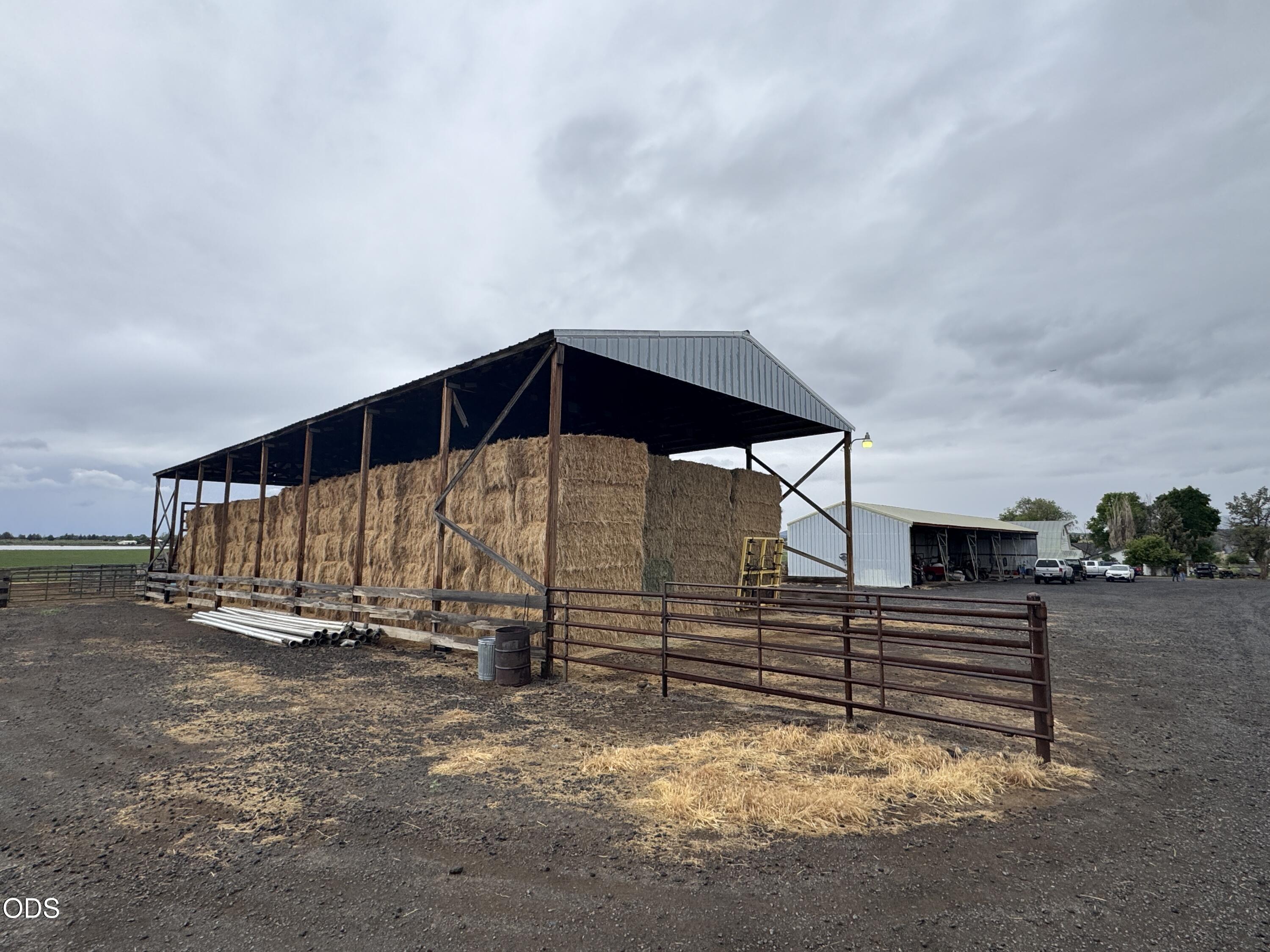 10410 Southwest Houston Lake Road Powell Butte, OR 97753 - Photo 53 of 92