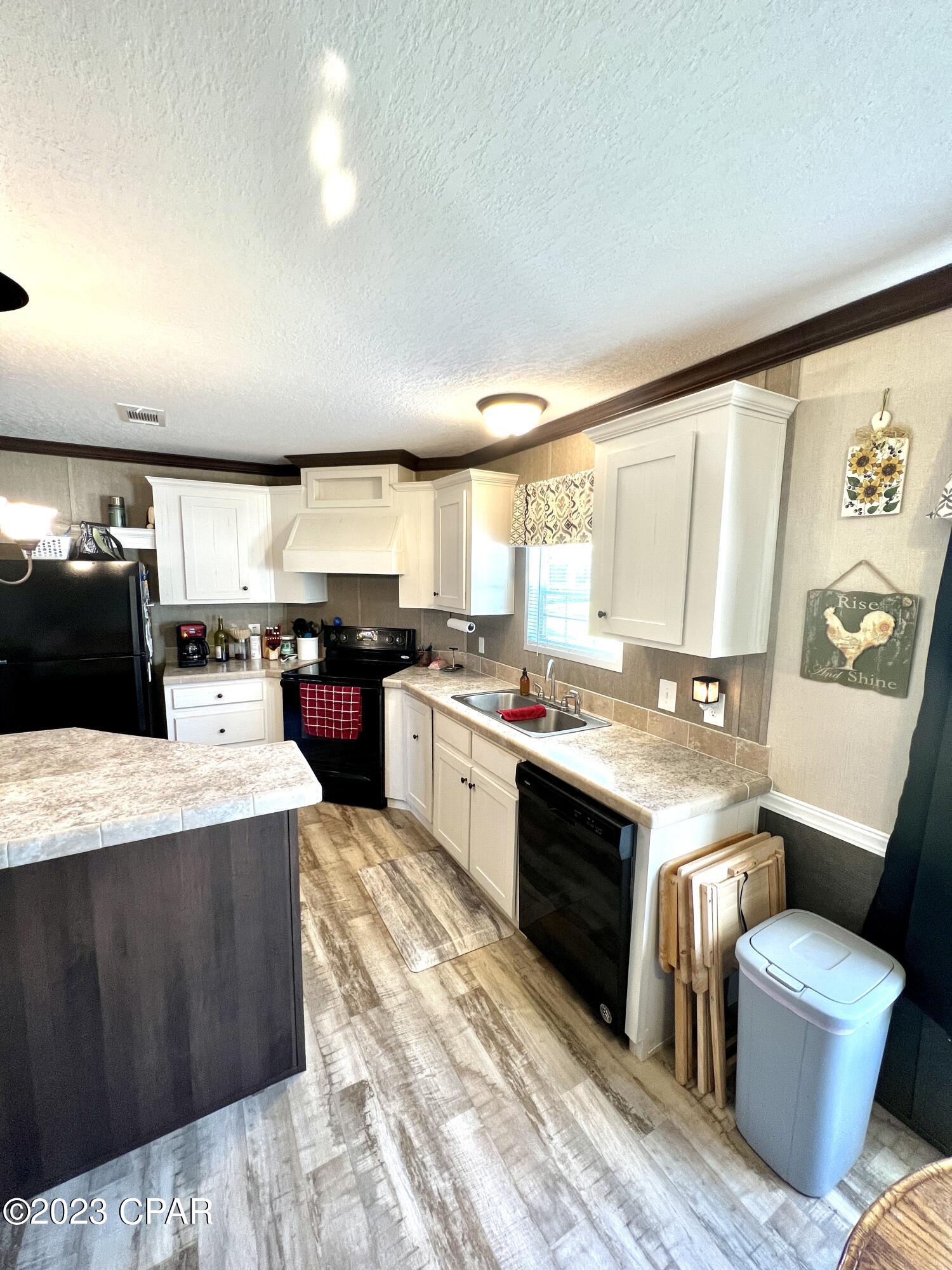 2762 Barber Road Cottondale, FL 32431 - Photo 13 of 26