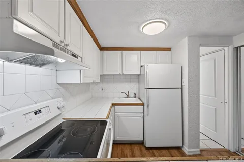 $185,000 | 655 Pearl Street, Unit 205, Denver, CO 80203