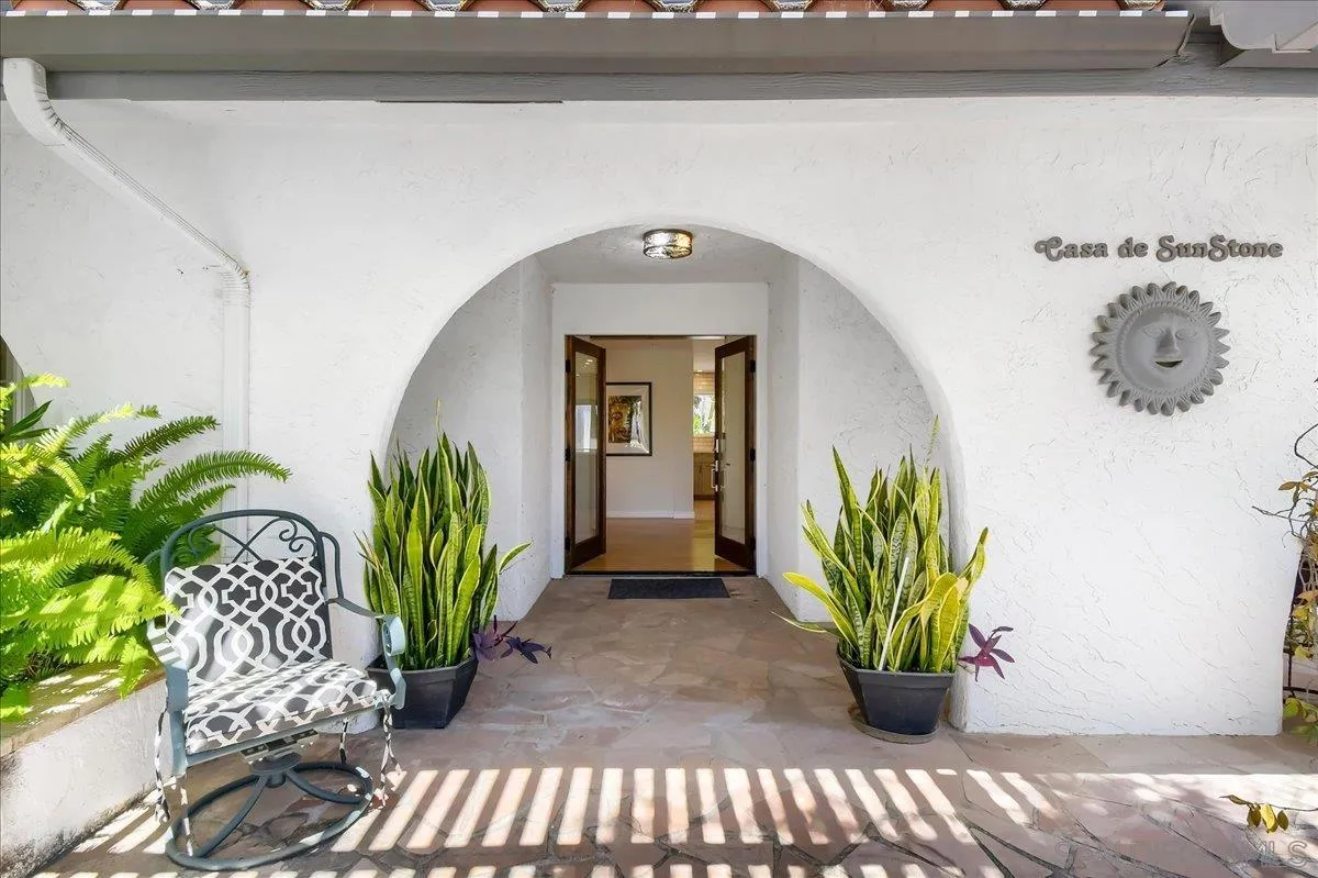 10162 Sierra Madre Road Spring Valley, CA 91977 - Photo 2 of 36