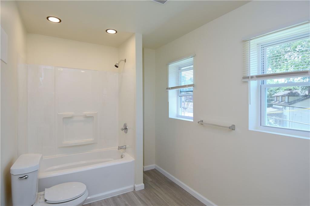 4020 Brighton Road Pittsburgh, PA 15212 - Photo 6 of 18 Gallery Image 6