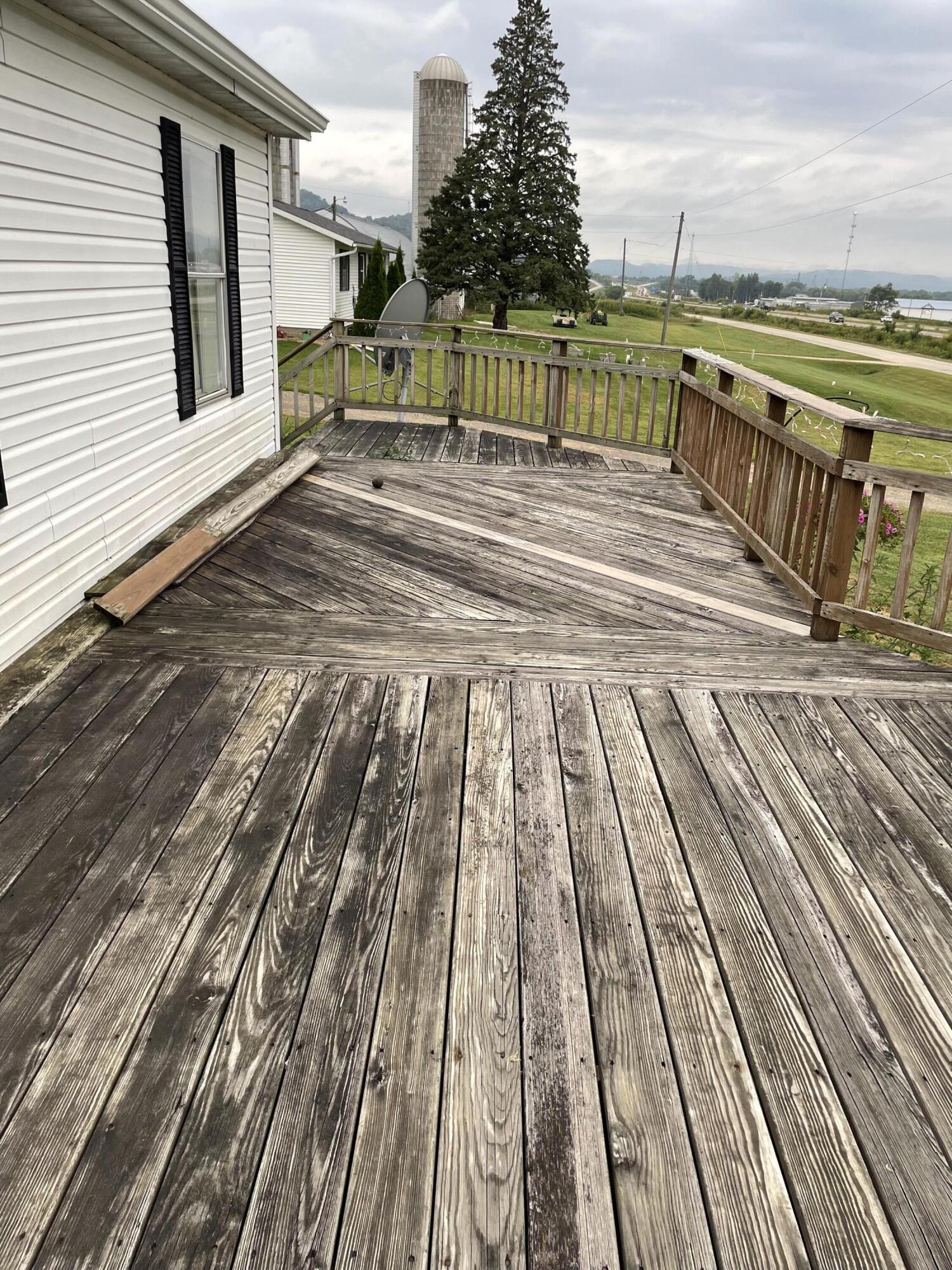 W2869 Buol Road West Salem, WI 54669 - Photo 3 of 19 Deck