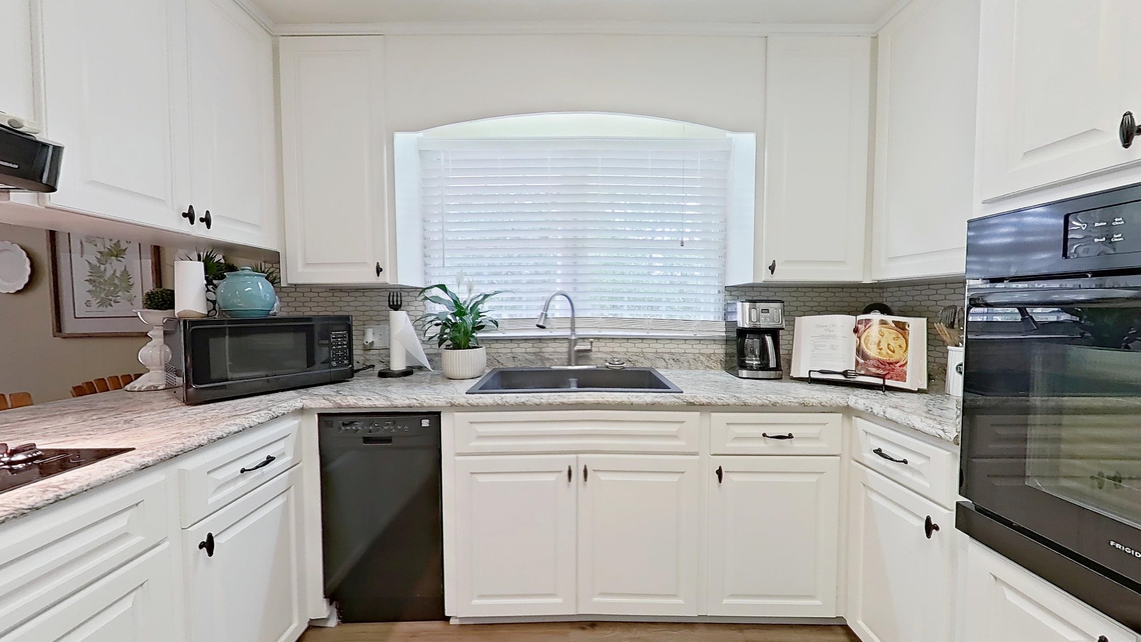 102 Sandra Street Thomasville, GA 31792 - Photo 11 of 67