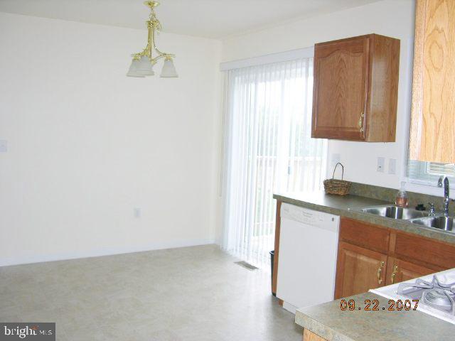 467 Princeton Road Harrisburg, PA 17111 - Photo 3 of 9 Gallery Image 3