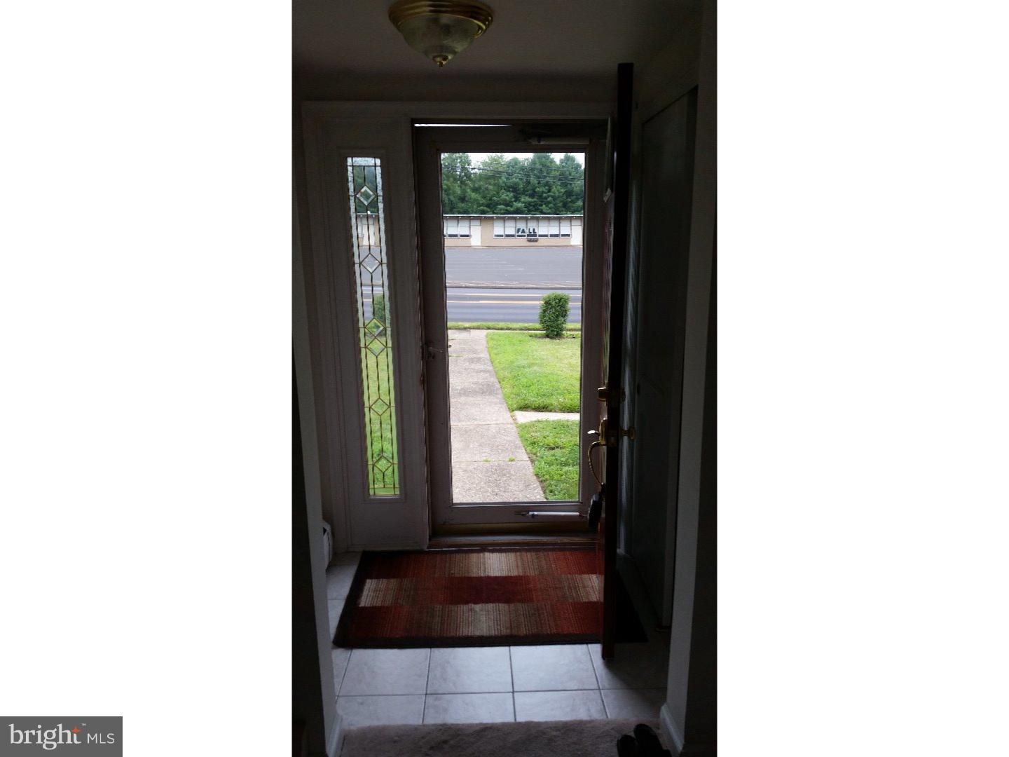 3140 East County Line Road Hatboro, PA 19040 - Photo 4 of 22 Foyer