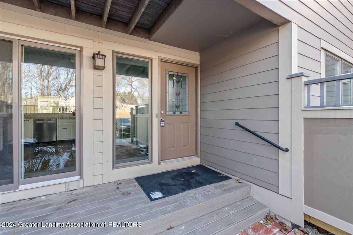 2057 Hamilton Road, Unit 9 Okemos, MI 48864 - Photo 2 of 37 07-Media Jett - 05