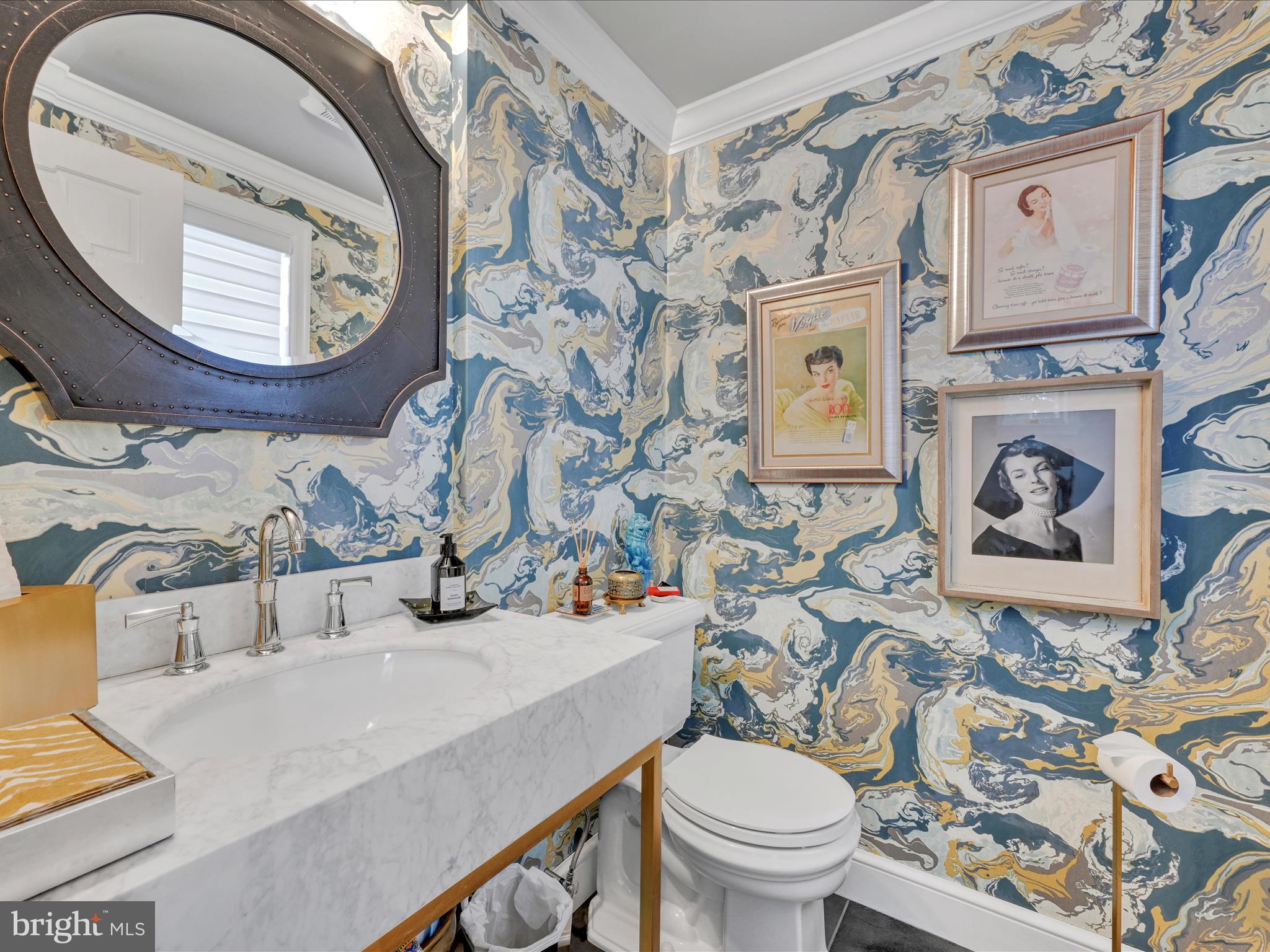 1401 Hillcrest Road Lancaster, PA 17603 - Photo 28 of 105 Powder Room