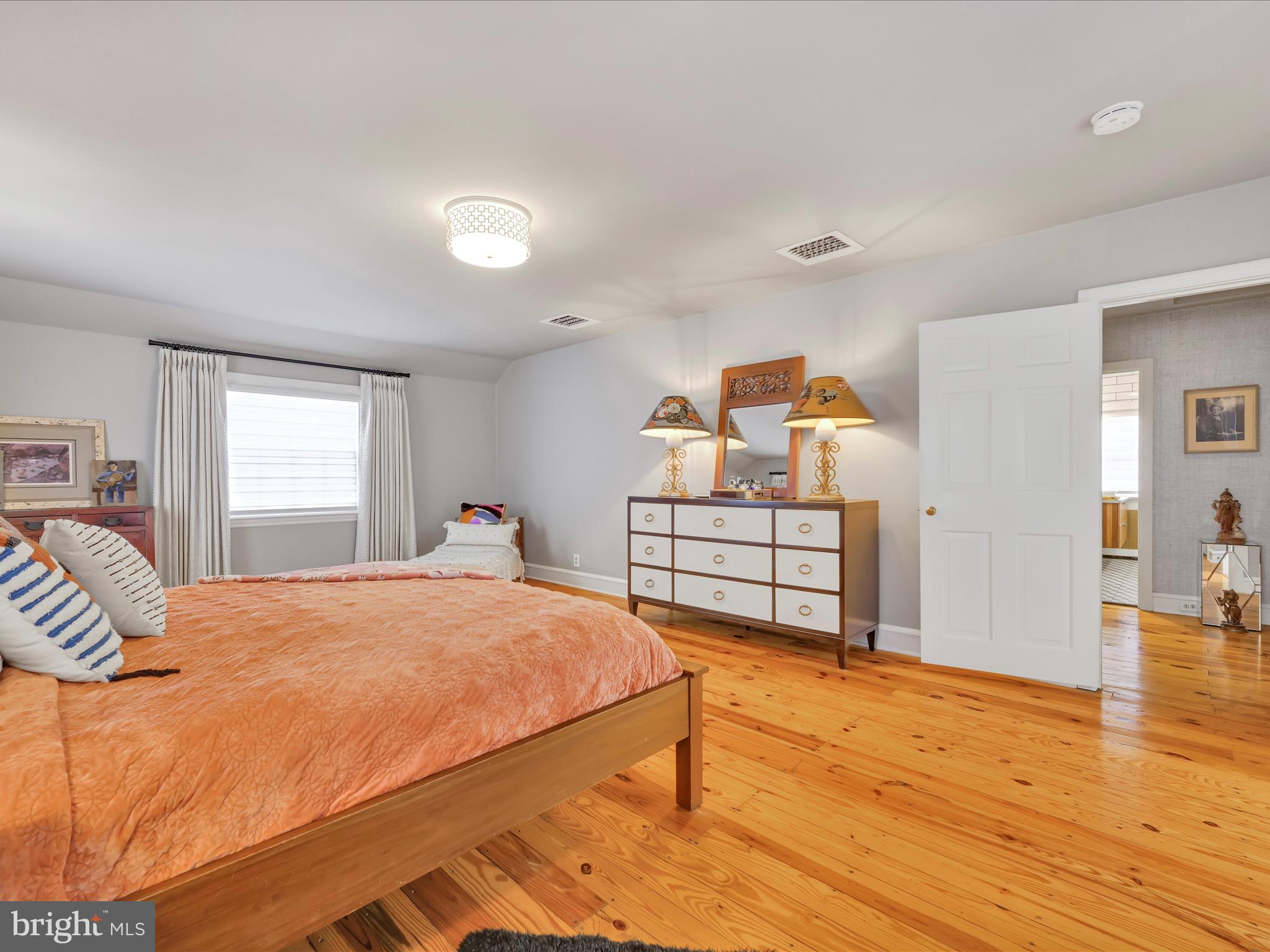1401 Hillcrest Road Lancaster, PA 17603 - Photo 33 of 105 Primary Bedroom