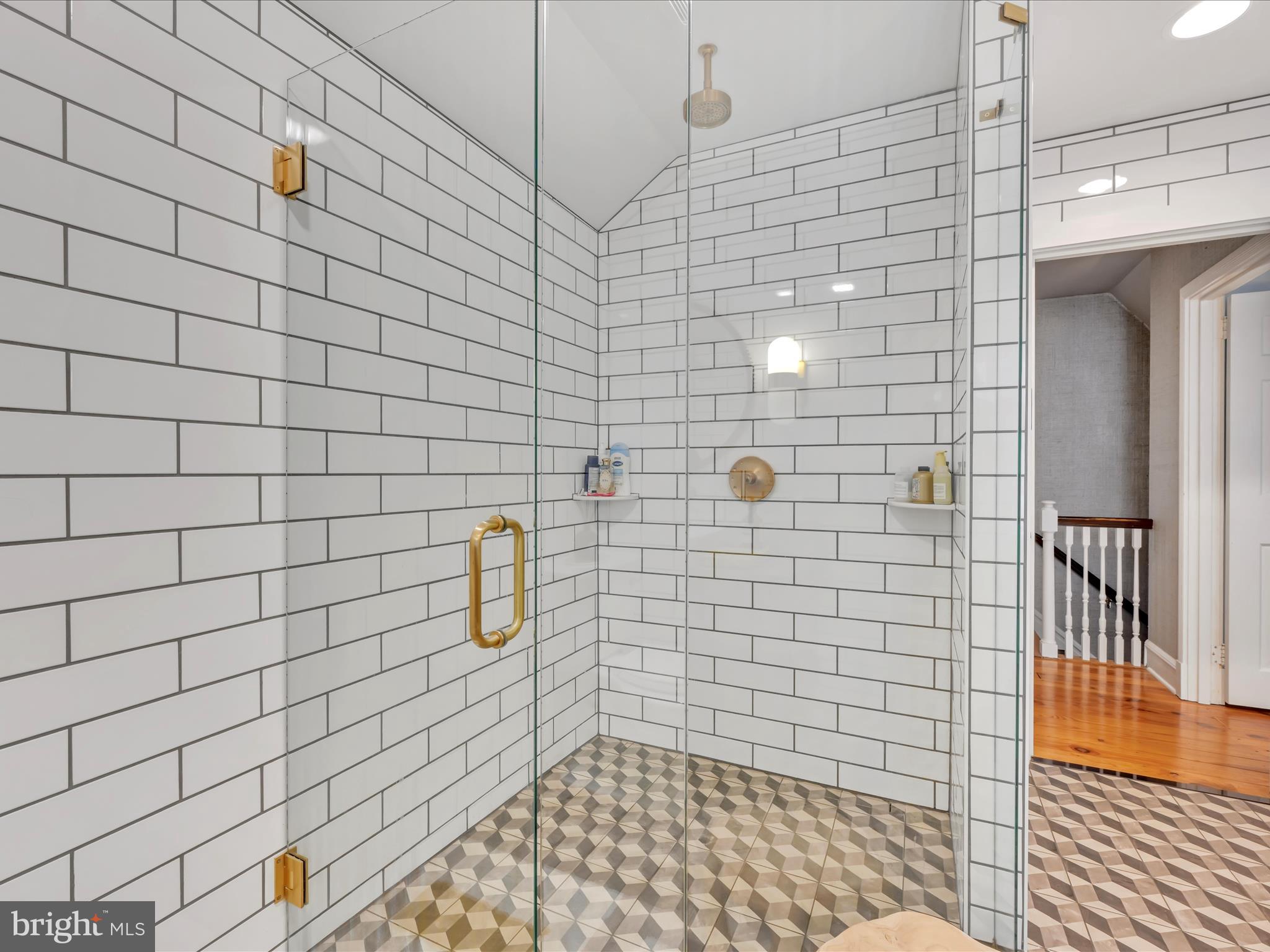 1401 Hillcrest Road Lancaster, PA 17603 - Photo 39 of 105 Hall Bathroom