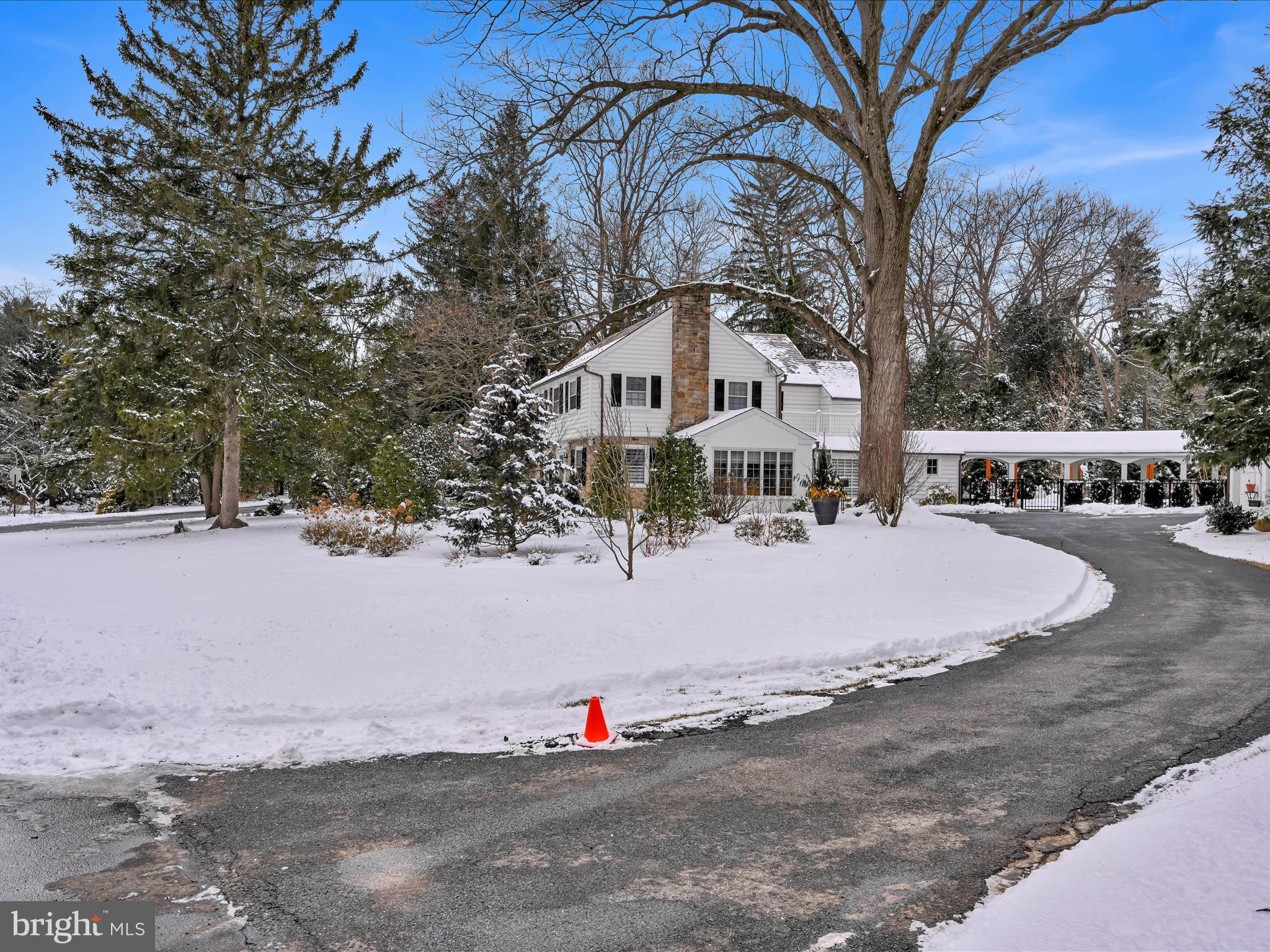 1401 Hillcrest Road Lancaster, PA 17603 - Photo 46 of 105 Driveway