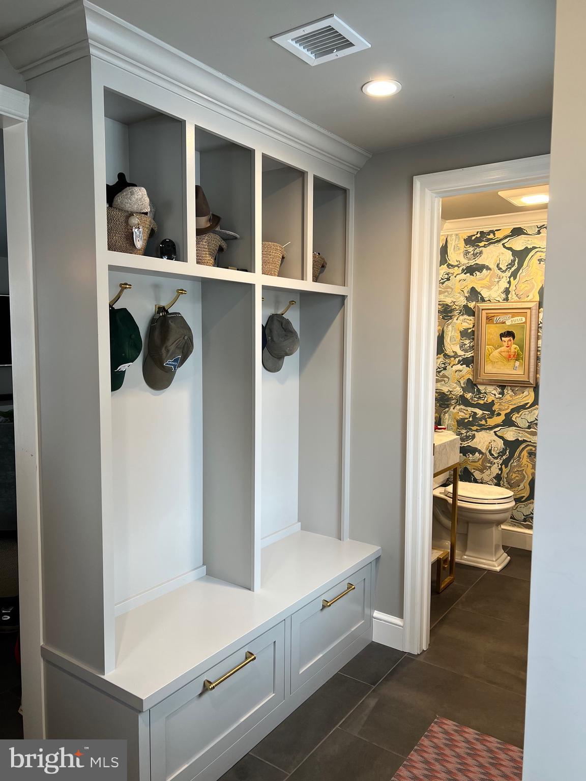 1401 Hillcrest Road Lancaster, PA 17603 - Photo 62 of 105 Mudroom