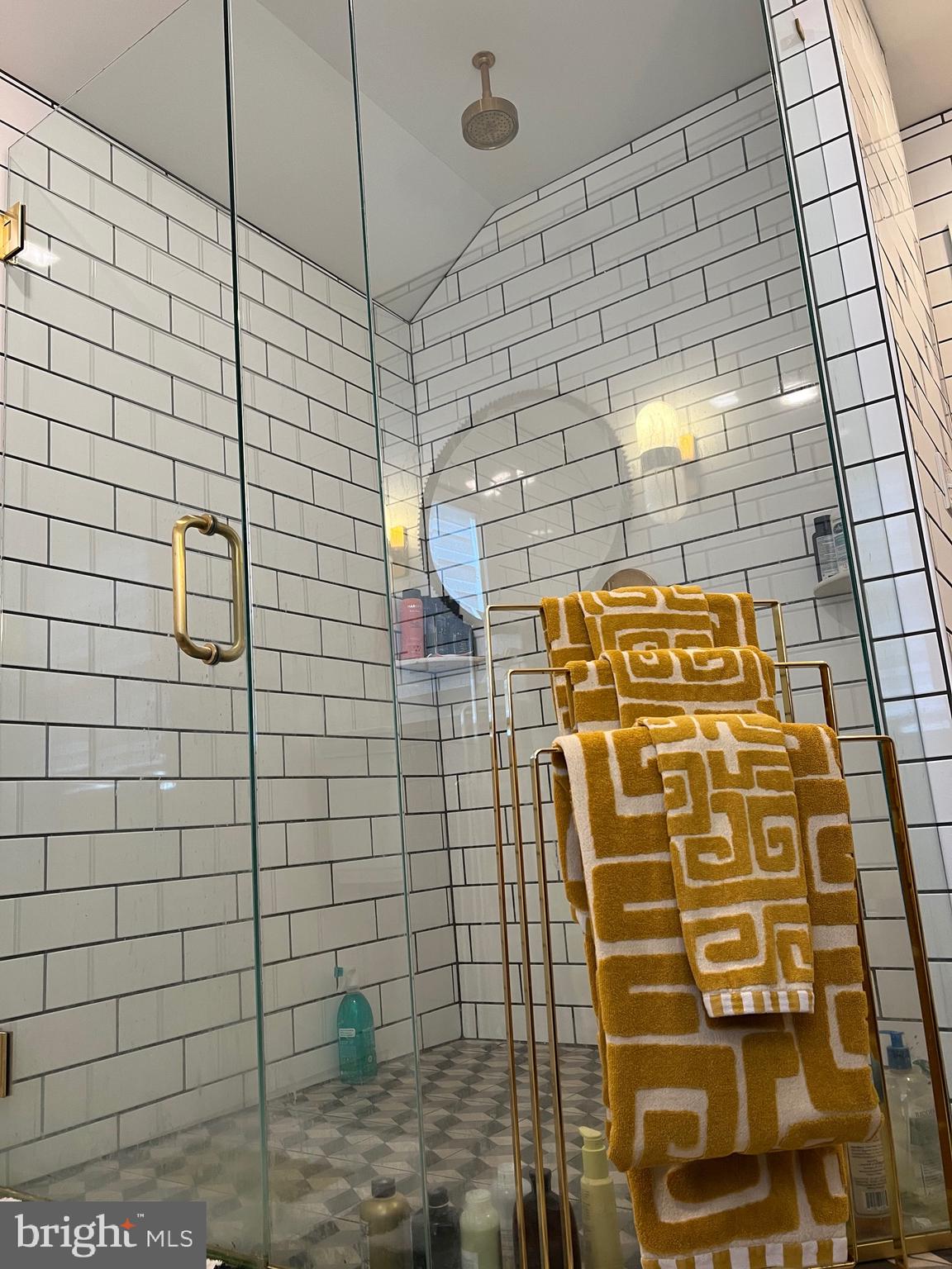 1401 Hillcrest Road Lancaster, PA 17603 - Photo 69 of 105 Hall Bath