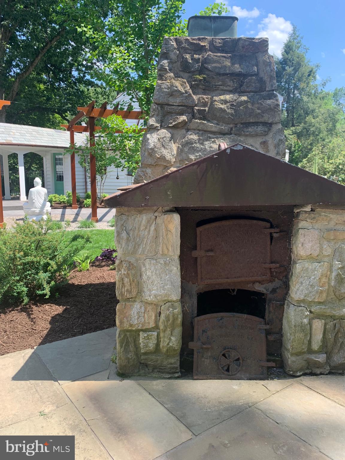 1401 Hillcrest Road Lancaster, PA 17603 - Photo 97 of 105 Vintage Grill