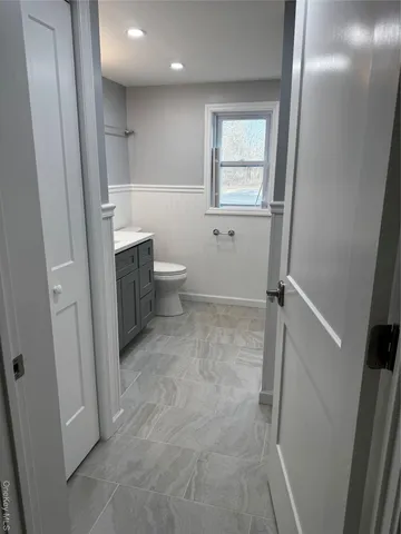 $2,700 | 8064 Albany Post Road, Red Hook, NY 12571