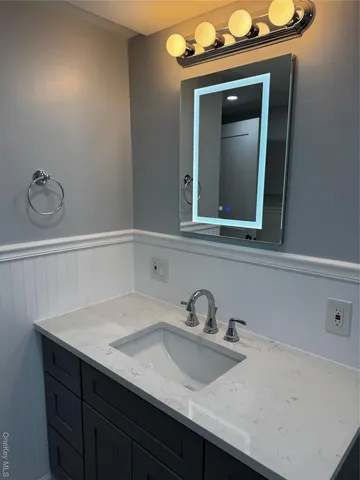 $2,700 | 8064 Albany Post Road, Red Hook, NY 12571